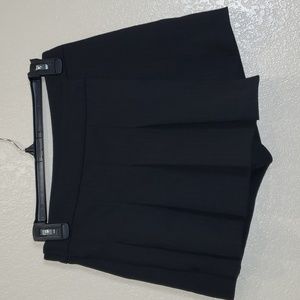 NWT ZARA Pinstriped Skort Black Small Preppy Dark Academia Classic